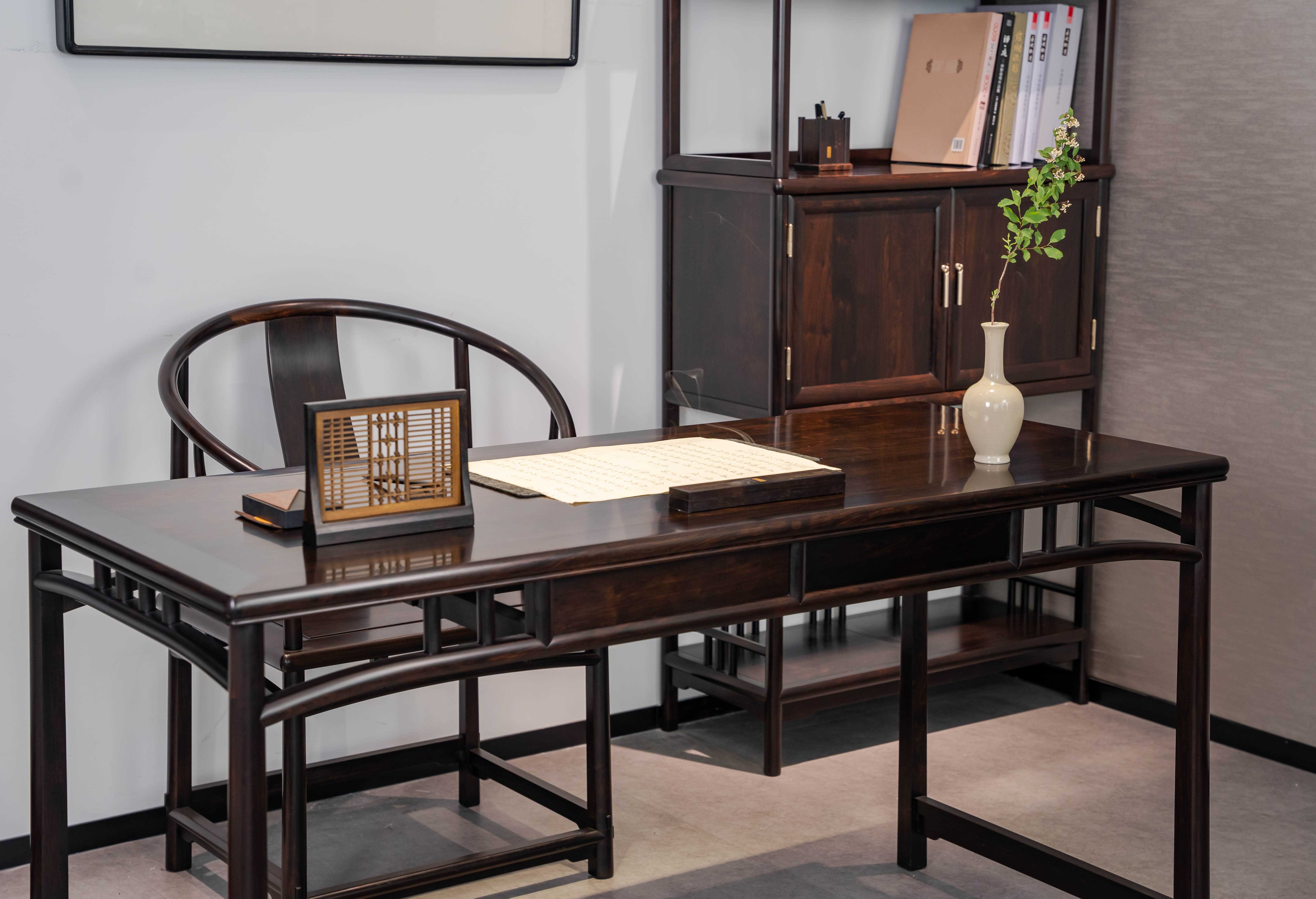 红木家具.jpg 红木家具.jpg